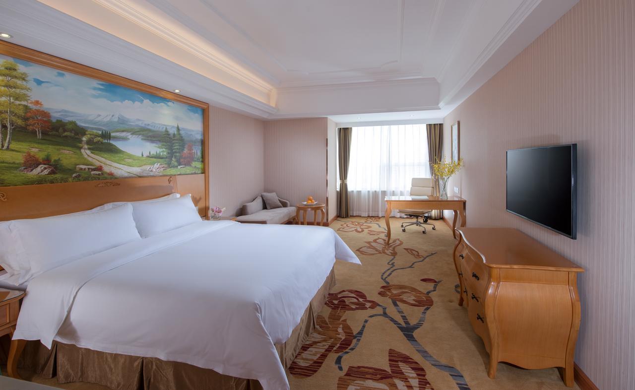 Vienna Hotel Chaoyang Nanning Dış mekan fotoğraf